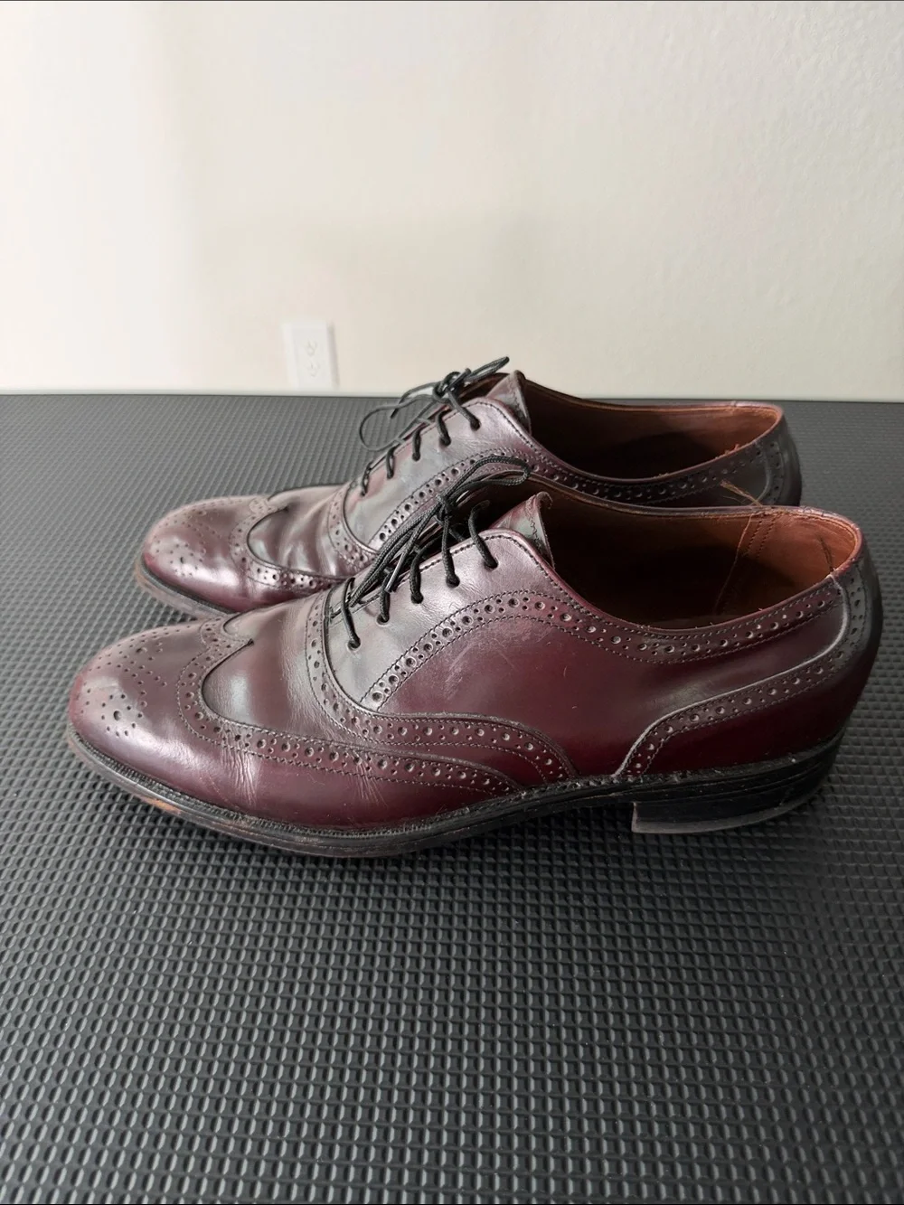 Bostonian Foot Saver Burgundy Leather Wingtip Oxfords Men’s 7.5